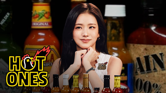 JISOO Is the Queen of Spice While Eating Spicy Wings